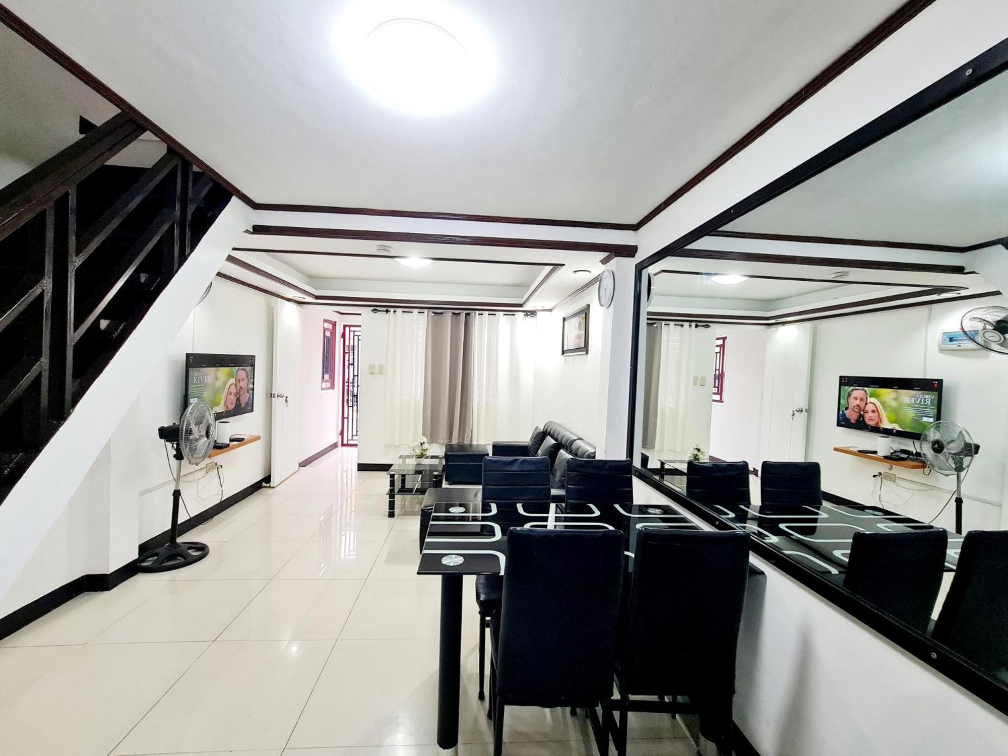 Calapan City Fully Furnished House Transient Near Xentromall L39 Eksteriør bilde