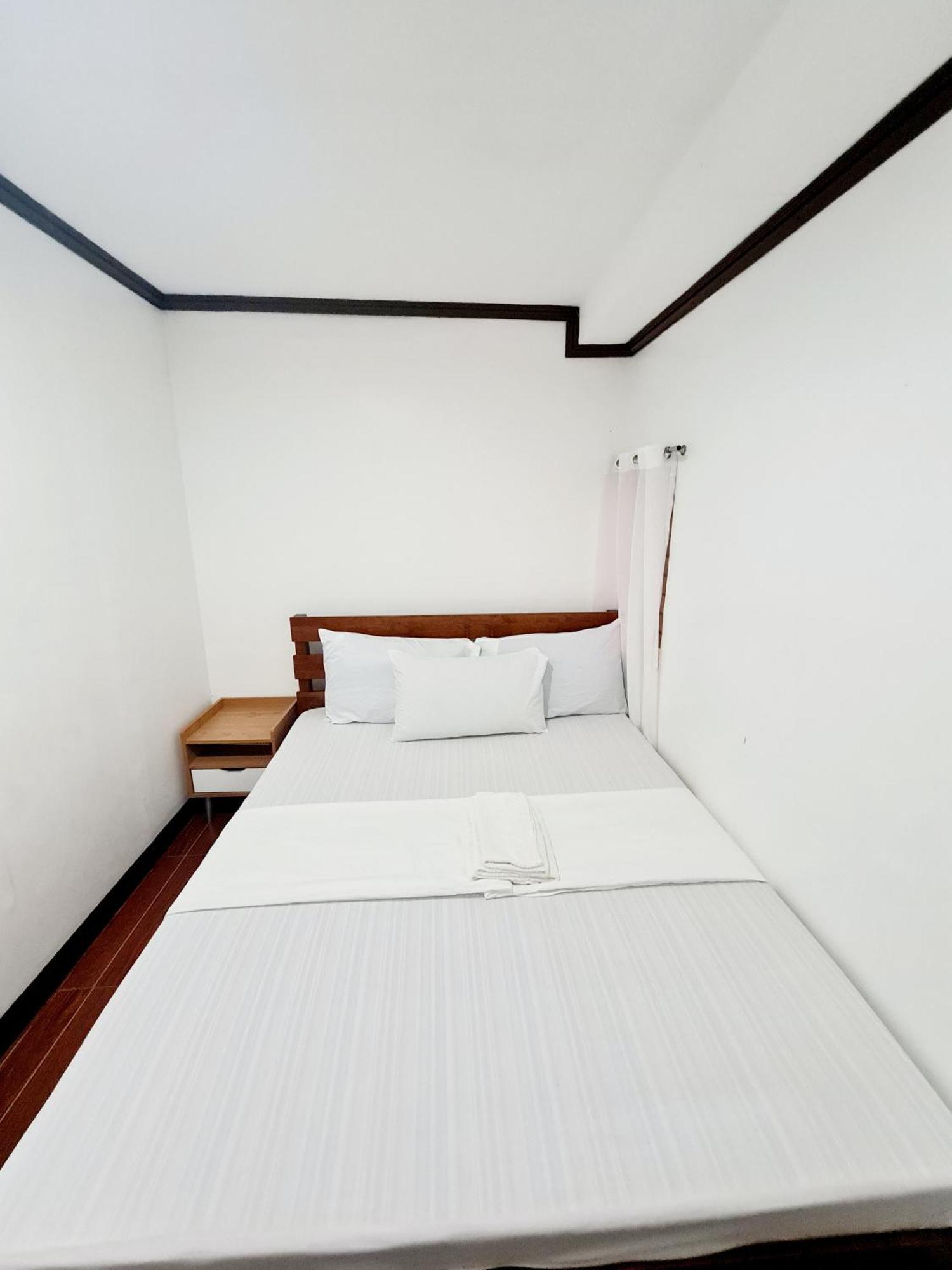 Calapan City Fully Furnished House Transient Near Xentromall L39 Eksteriør bilde