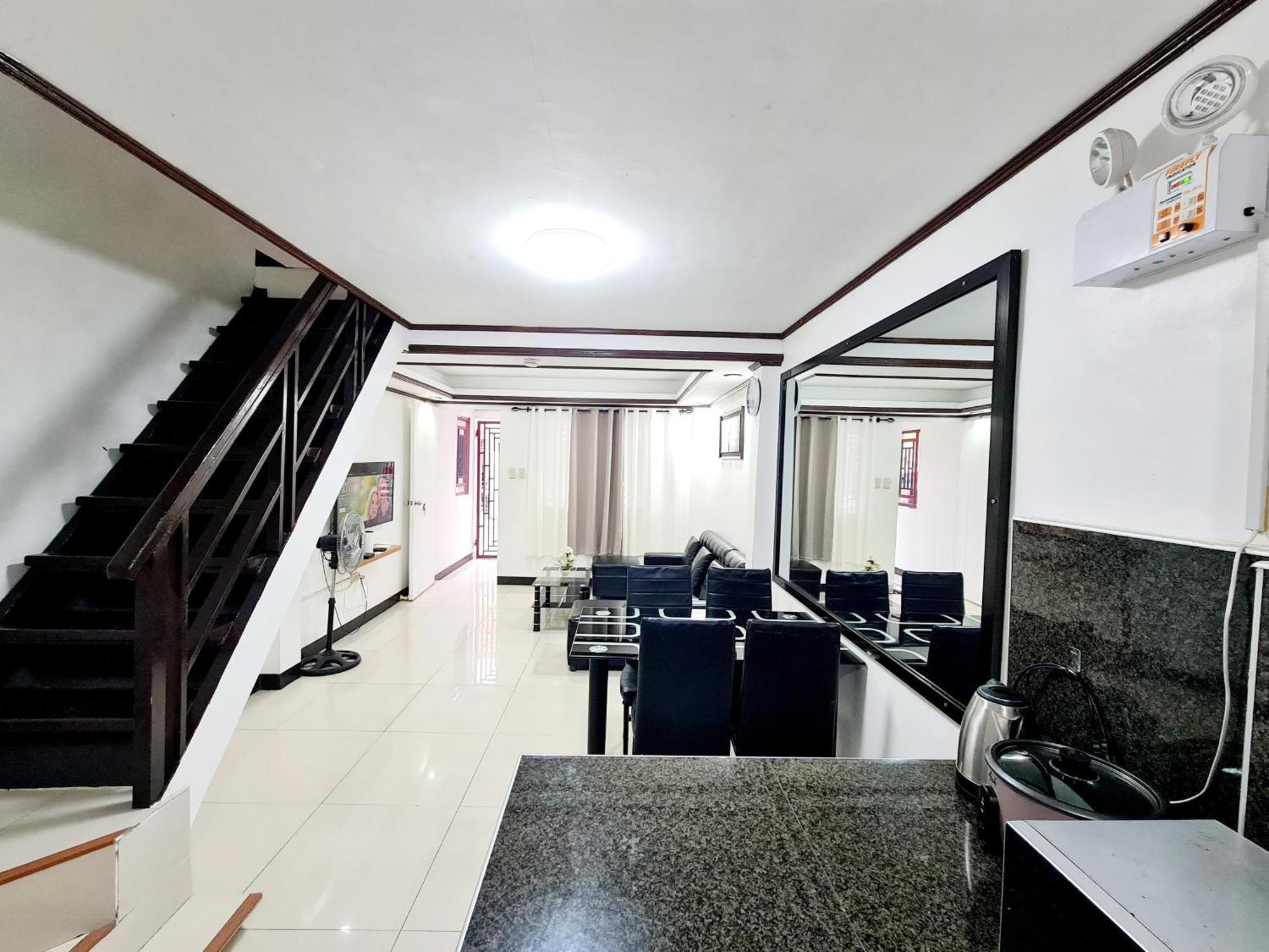 Calapan City Fully Furnished House Transient Near Xentromall L39 Eksteriør bilde