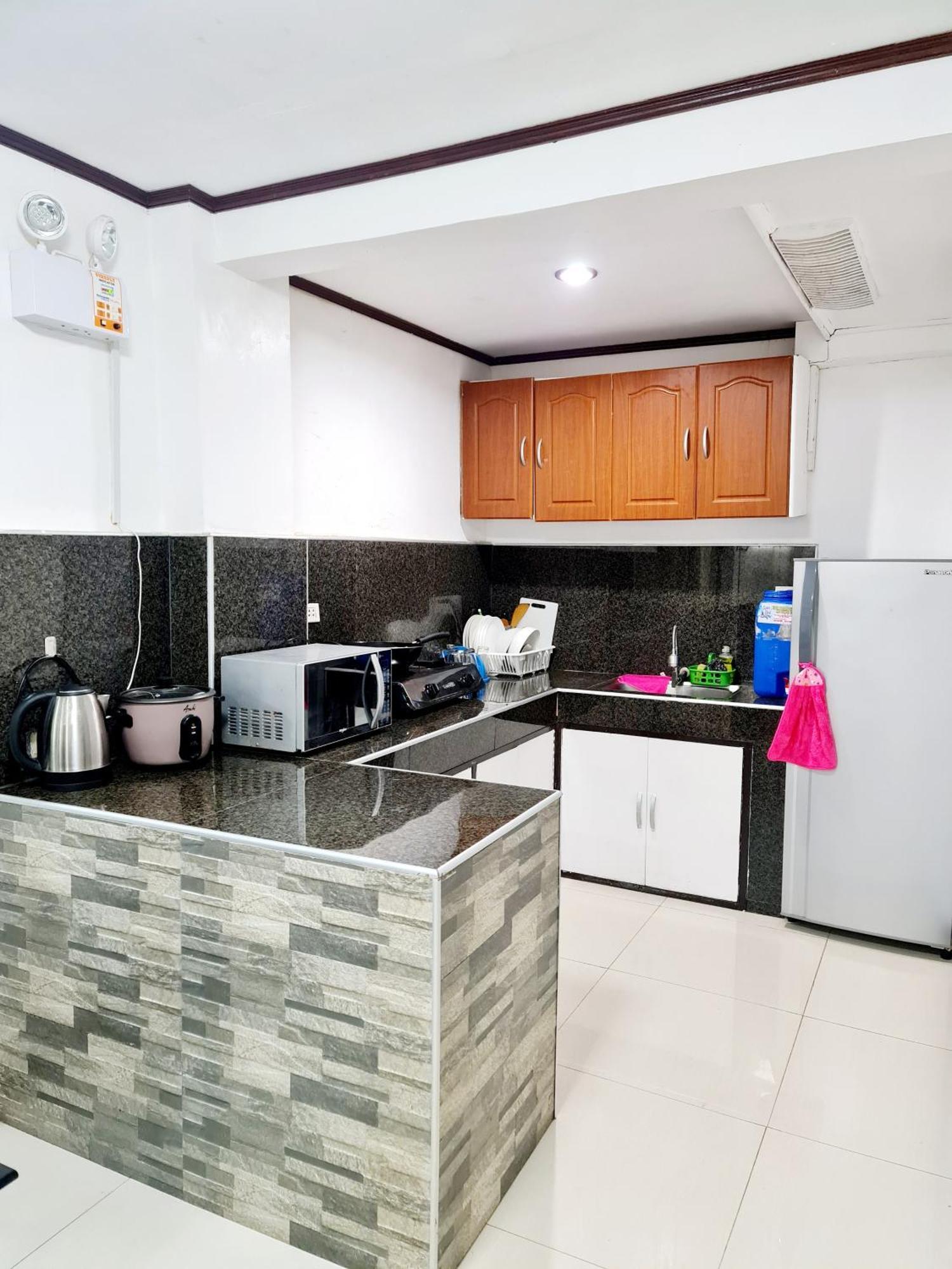 Calapan City Fully Furnished House Transient Near Xentromall L39 Eksteriør bilde
