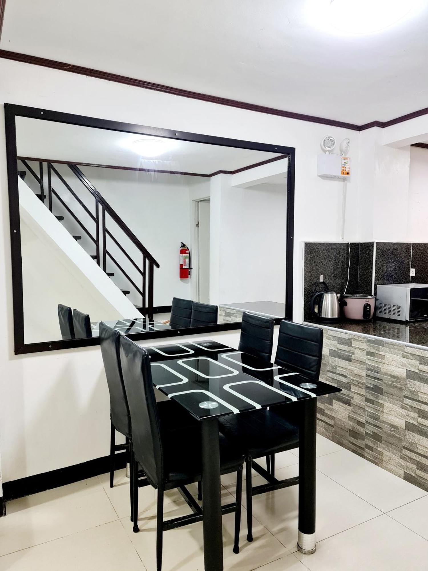 Calapan City Fully Furnished House Transient Near Xentromall L39 Eksteriør bilde